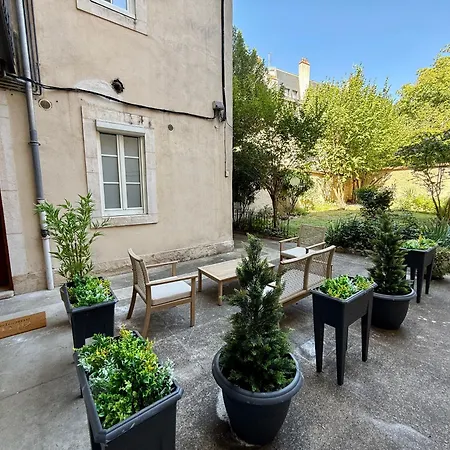 Apartment Charme & Confort Avec Exterieur Privatif En Dijon
