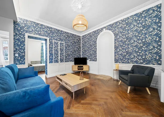 Charme & Confort Avec Exterieur Privatif En アパート